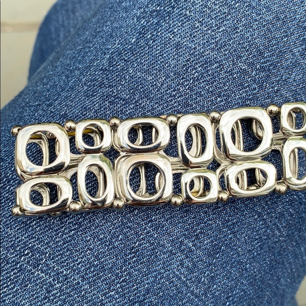 Silver tone stretch bracelet - Picture 3 of 4